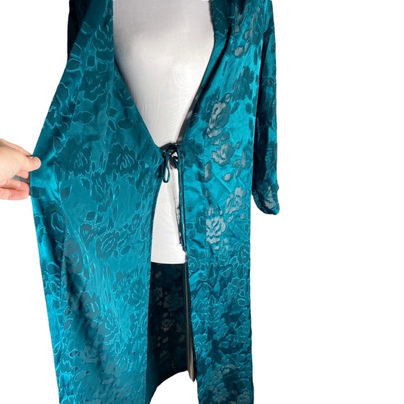 Vintage Victoria’s Secret Gold Label Robe Size S - Picture 5 of 15